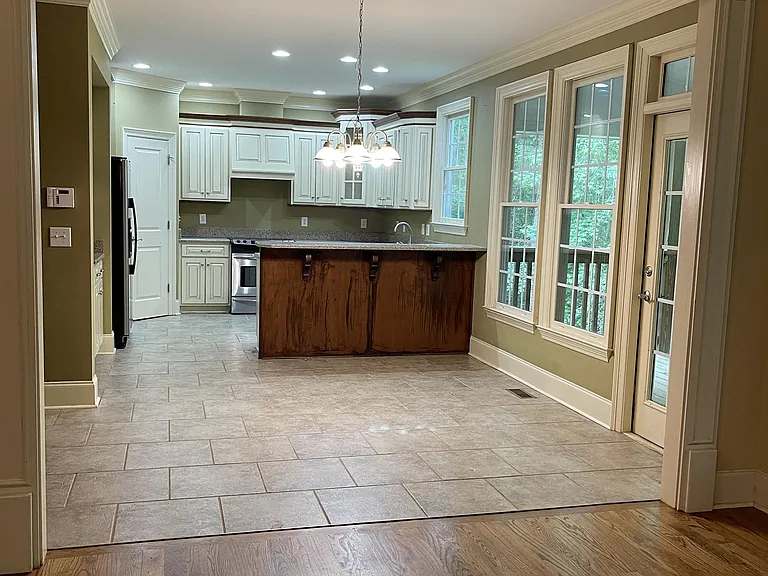 3910 S Barnett Shoals Rd — Photo 7
