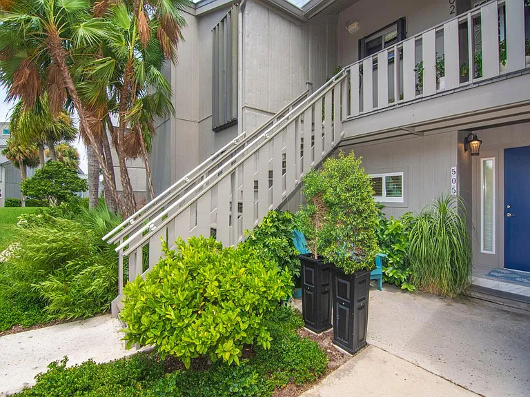 505 Spyglass Ln #505B — Photo 2