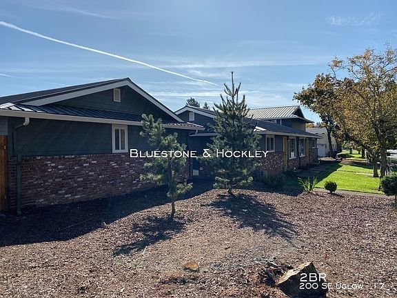 4th image of 200 SE Uglow Ave #17