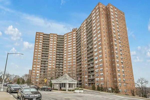 Sold by Brown Harris Stevens | media 25