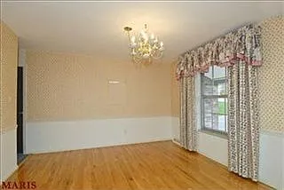 112 Royal Oaks Dr photo 1