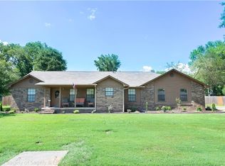 1220 Norman Cir, Alma, AR 72921