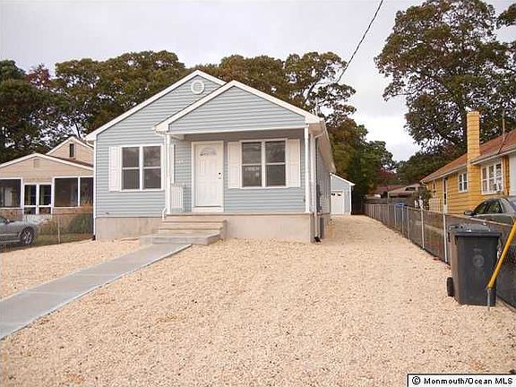 3rd image of 519 Parkside Ave