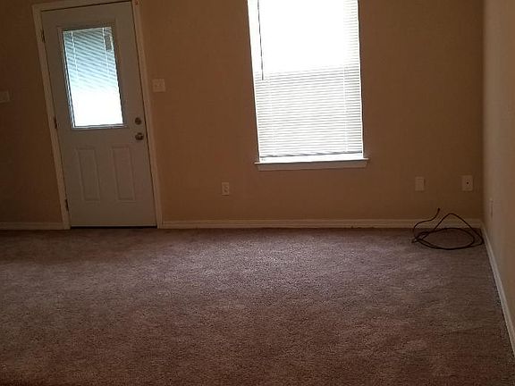 2nd image of 17251 Avondale Cir