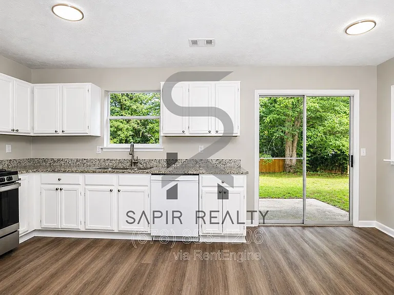 3848 Laurenhill Ln — Photo 5