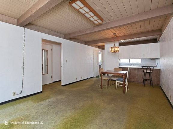 3rd image of 827 Ala Lilikoi St #32394