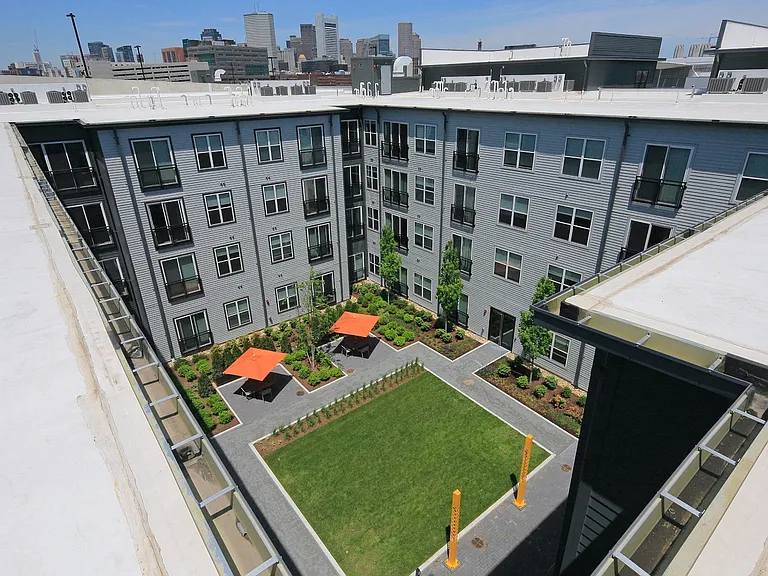 West Square Apartments — Photo 11