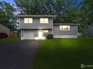 26 Half Acre Rd, Jamesburg, NJ 08831