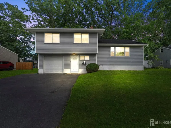 26 Half Acre Rd, Jamesburg, NJ 08831