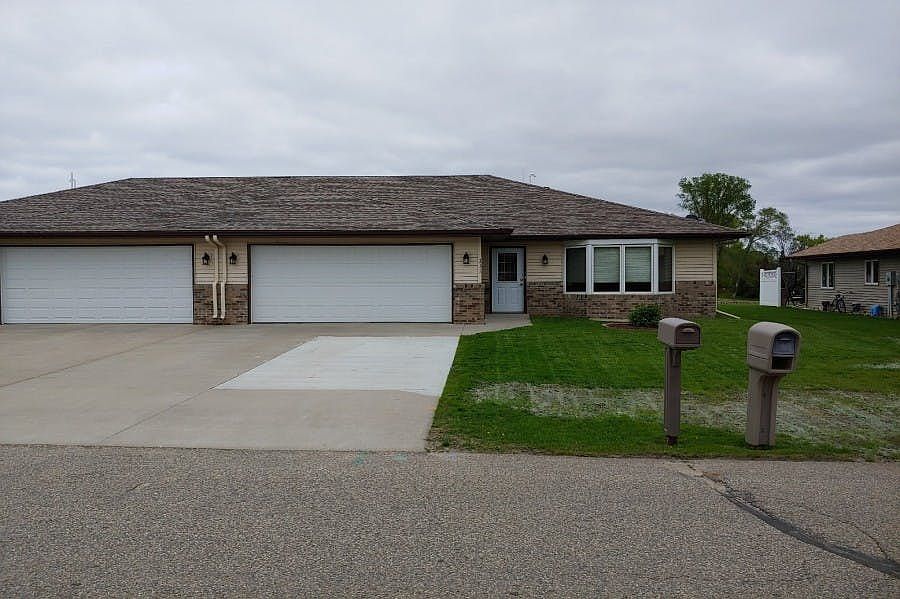 311 W Thruen St, Morristown, MN 55052 | Zillow