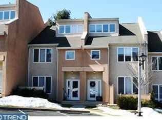 102 Hilltop Rd, New Hope, PA 18938