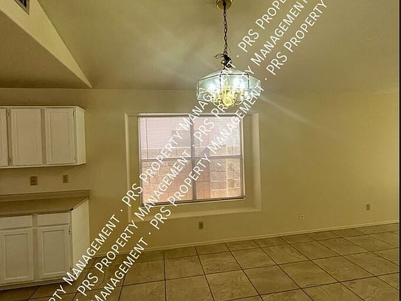 5th image of 4509 E South Fork Dr