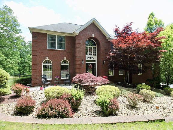 3rd image of 24 Cheryl Ln
