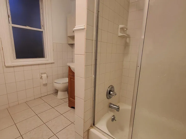 213 Lippincott Ave #2 — Photo 11