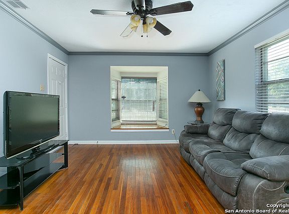 5th image of 1222 Escalon Ave