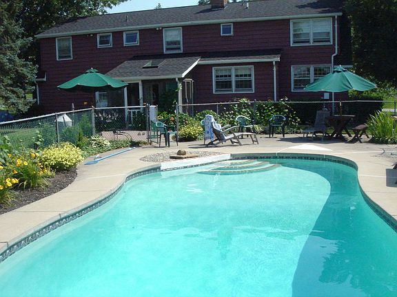 2nd image of 9150 Hillview Dr