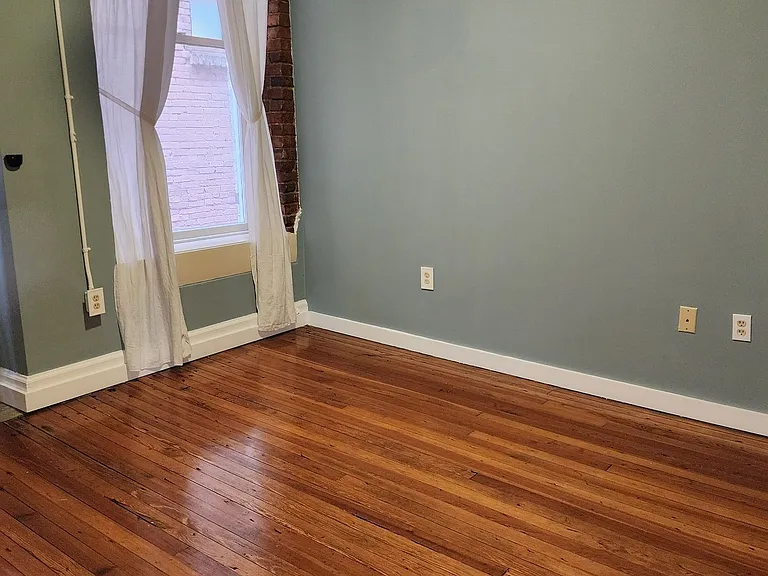 1204 1st Ave #303 — Photo 3