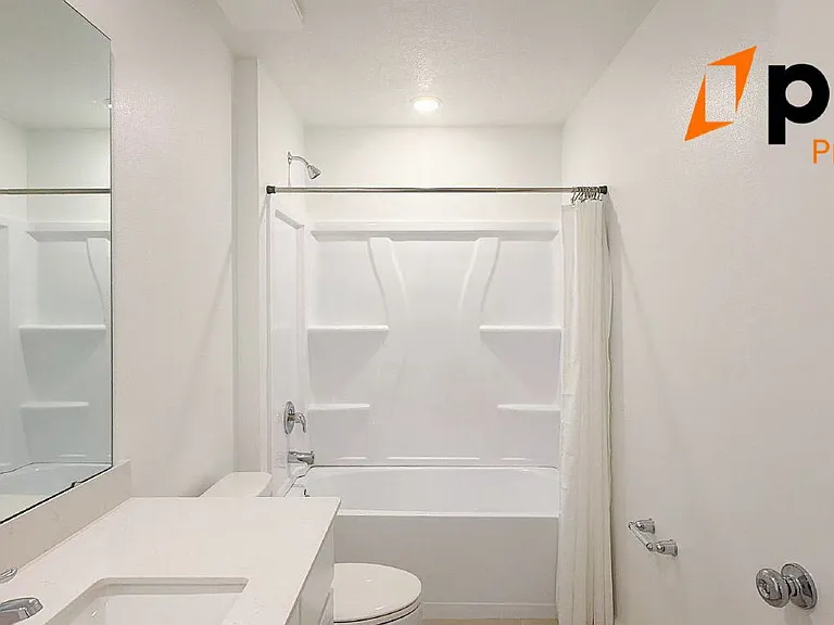 383 Artemis St — Photo 27