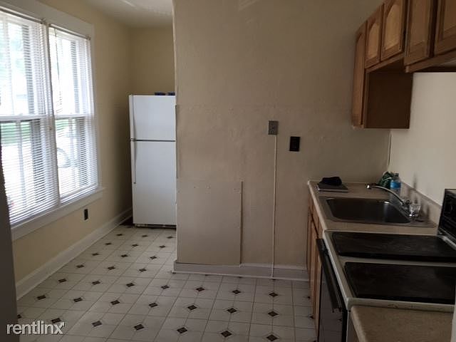 3413 - Kitchen 2