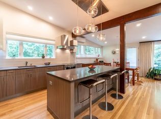 2 White Pine Ln, Lexington, MA 02421