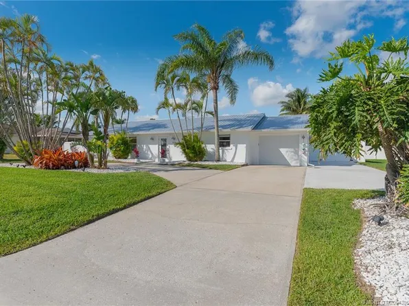 5013 SE Tall Pines Way, Stuart, FL 34997