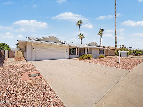 3rd image of 18022 N 135TH Avenue