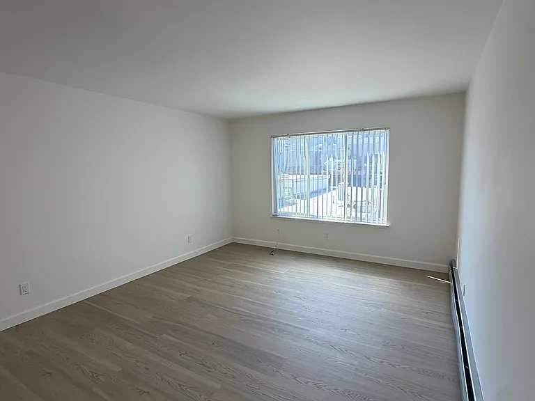 1635-1637 Leavenworth St #303 — Photo 4