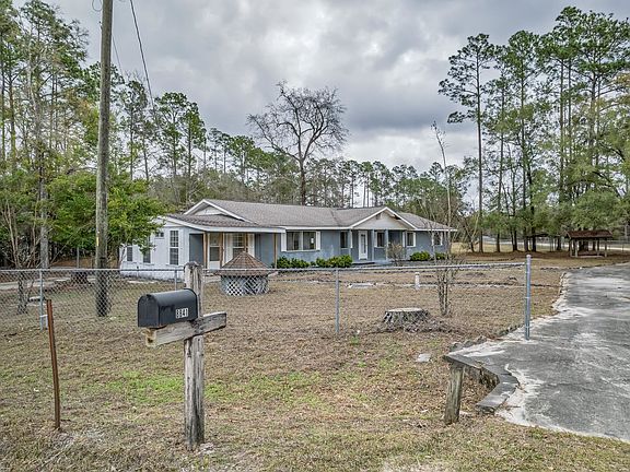 5th image of 8841 Celia Rd