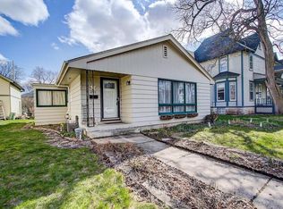 205 W Laflin Ave, Waukesha, WI 53186
