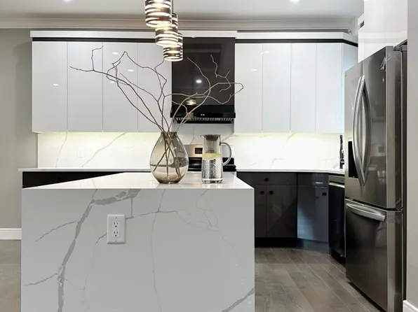 29 Carlton Avenue image 14 of 32