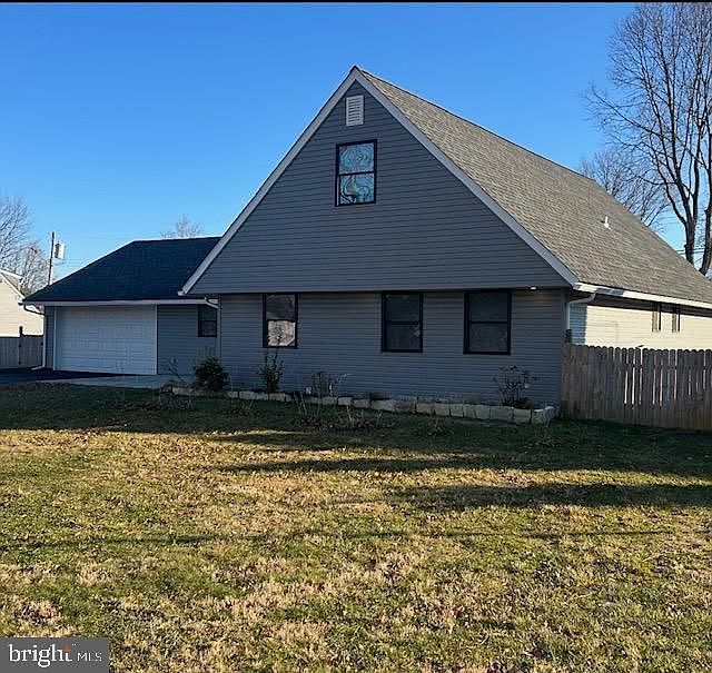 2nd image of 311 Snowball Dr