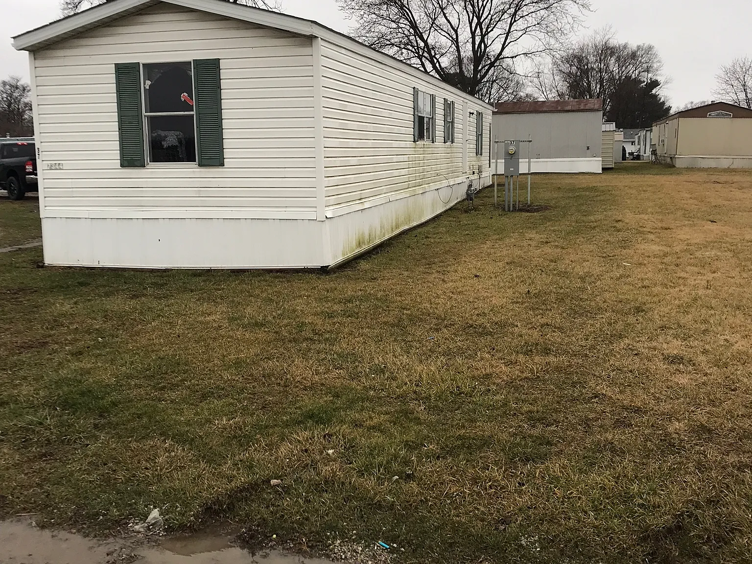 2 bed, 950 sqft, $612 — Photo 2