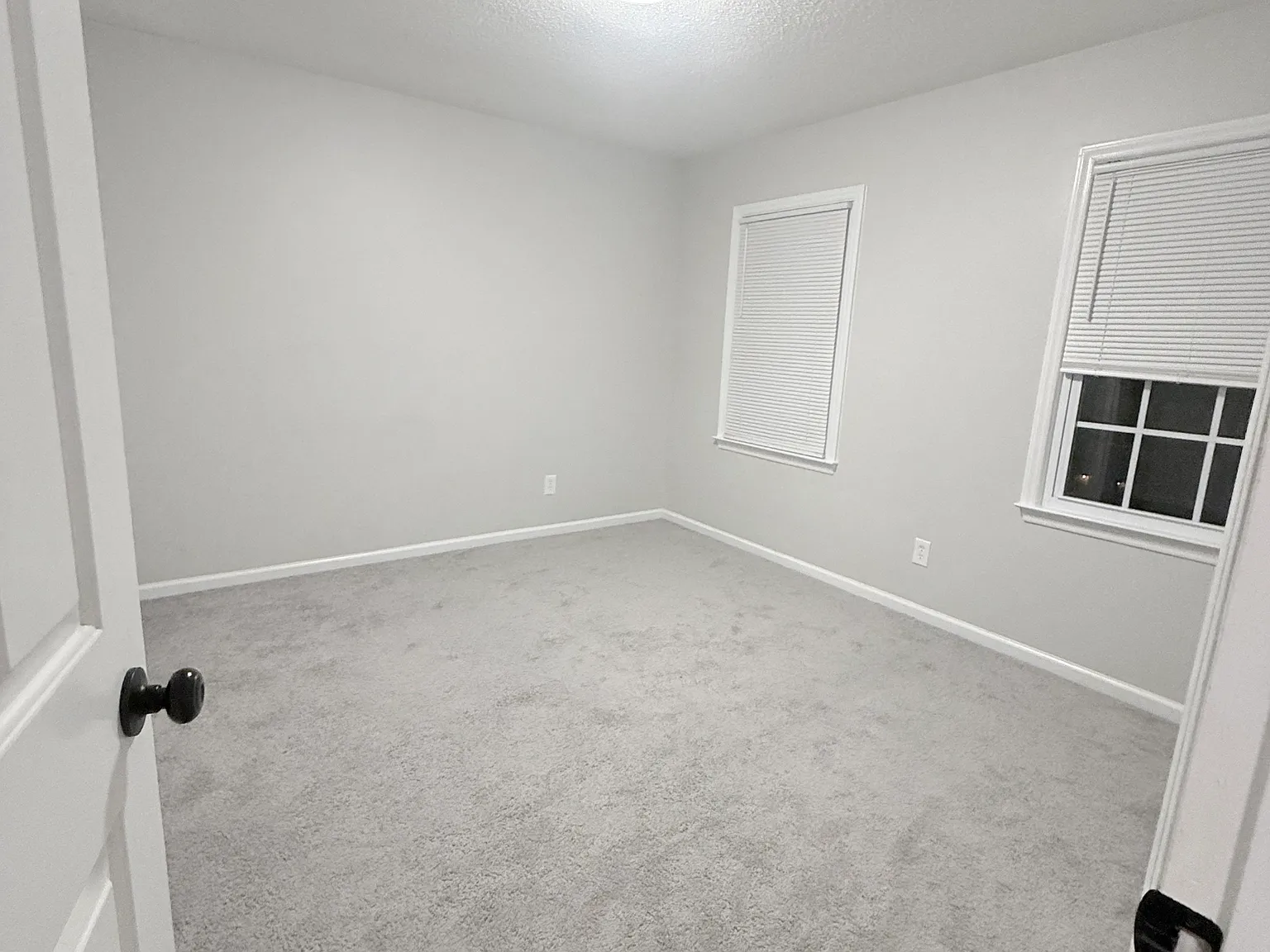 1 bed, 1684 sqft, $750 — Photo 3