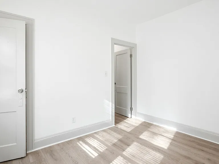 1554 Larchmont Rd #B — Photo 18