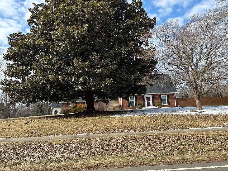 1st image of 2944 Middlebrook Dr