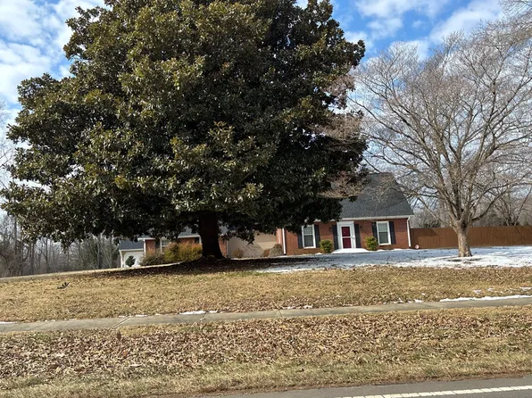 2944 Middlebrook Dr, Clemmons, NC 27012