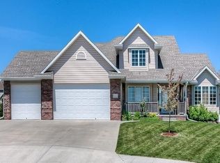 1601 Baldwin Cir, Council Bluffs, IA 51503