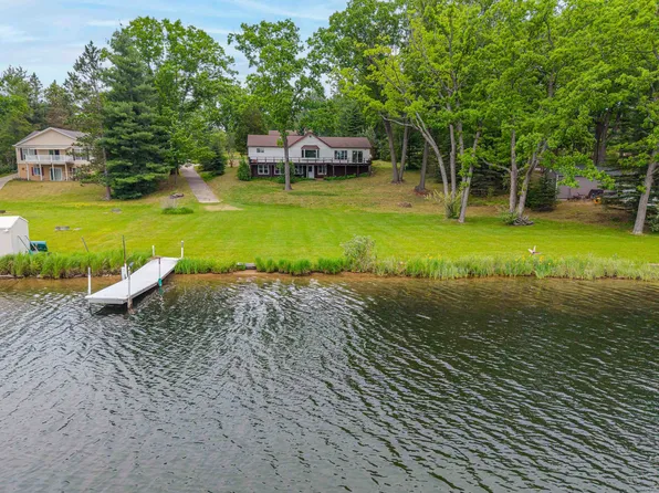 3152 Van Deusen Rd, Harrison, MI 48625