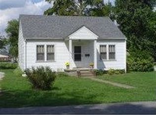 948 Allen St, Scottsburg, IN 47170