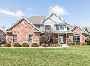 1700 Saddleridge Ct, Washington, IL 61571