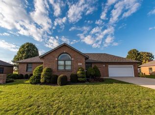 1070 Edinburgh Cv, London, OH 43140