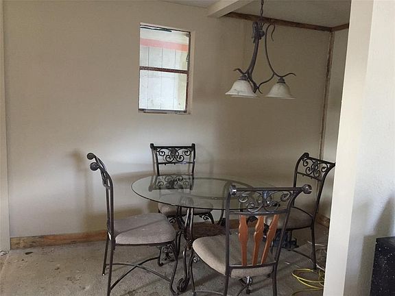 3rd image of 3455 Pebble Ln
