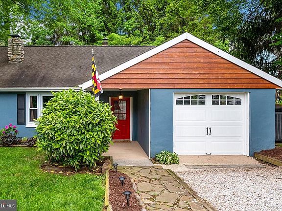2nd image of 1297 Seabright Dr