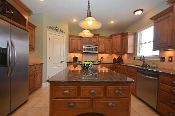 5th image of 7007 W Inglewood Dr