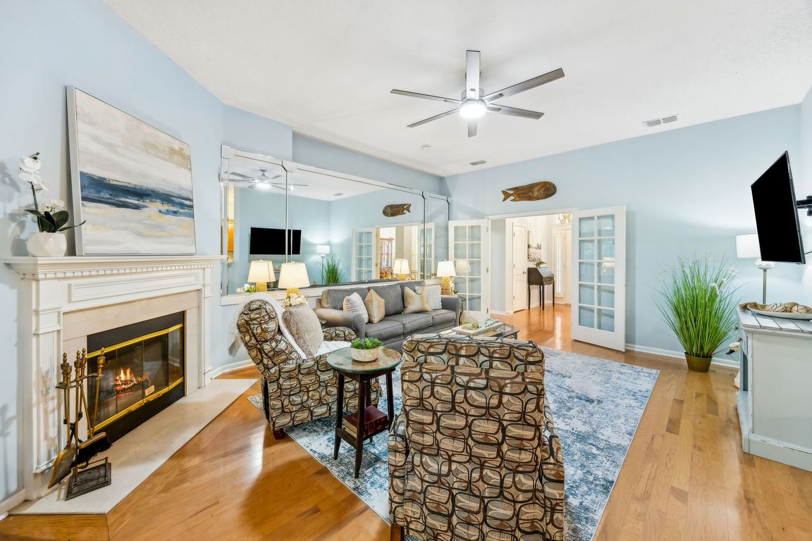 next background image