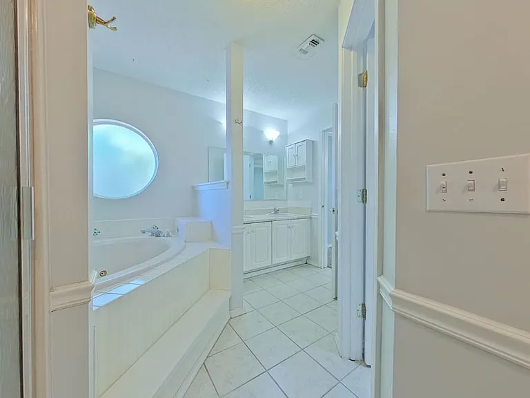 3341 Marion Oaks Way — Photo 13
