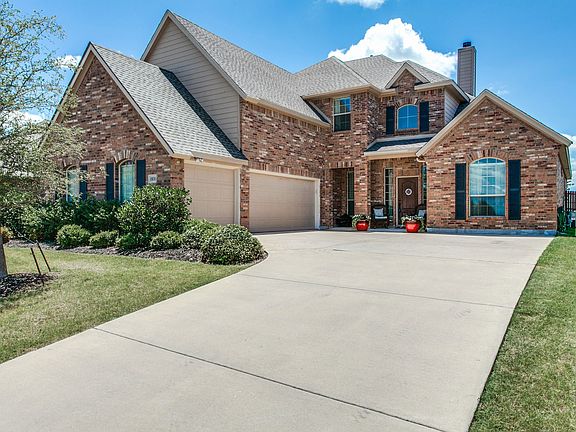 2nd image of 1831 Trail Dr