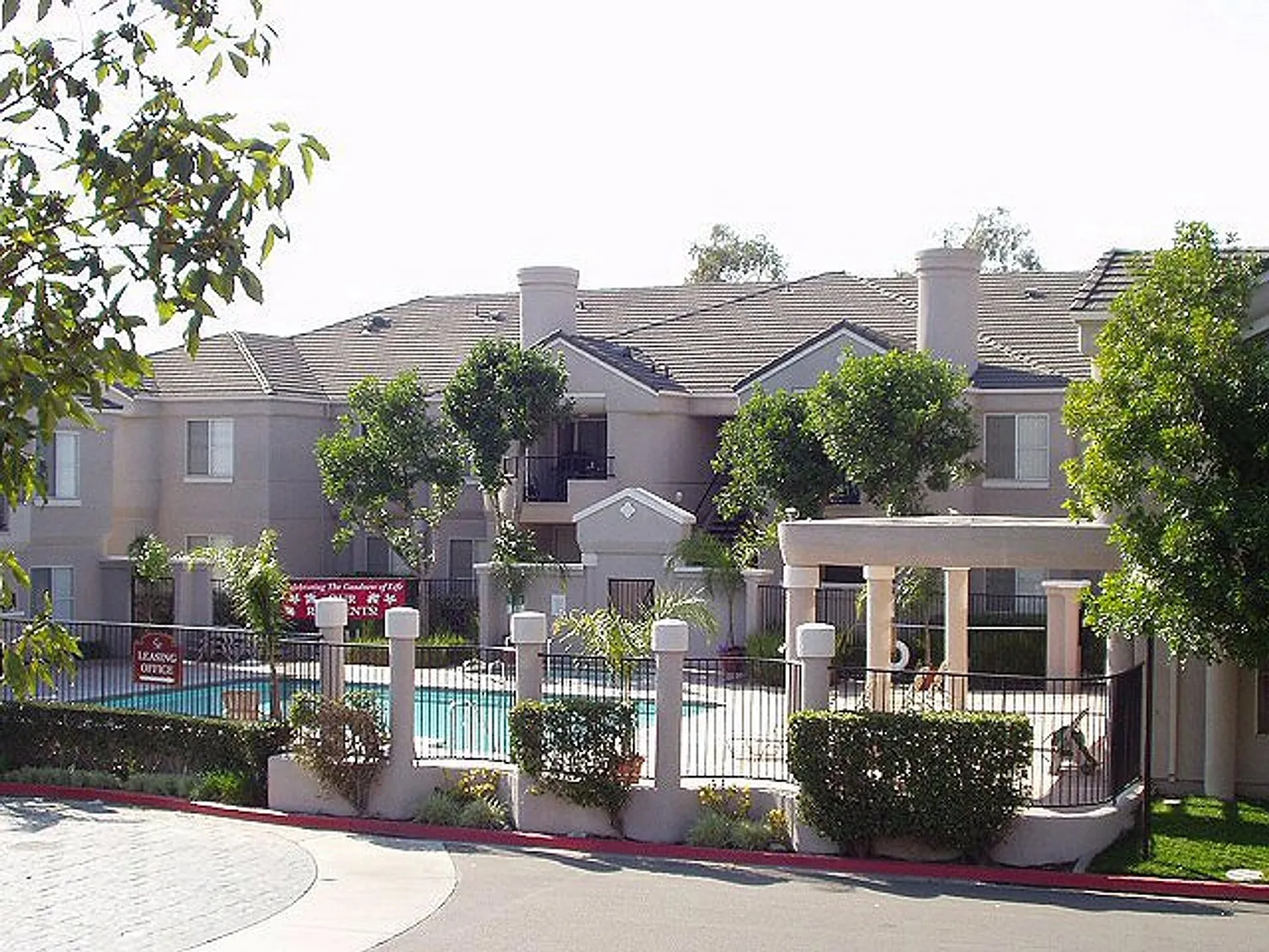 Alcantara Home Apts — Photo 2