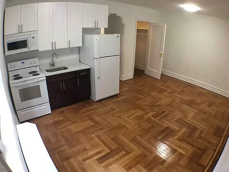 505 Ocean Ave #1G — Photo 2