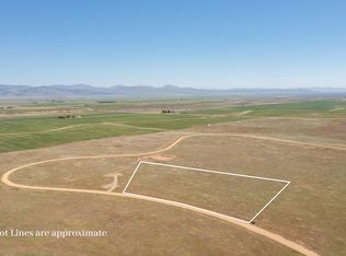 3 Redtail Ln, Fairfield, ID 83327